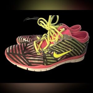 Nike Women’s Free 5.0 TR Fit 4 PRT Pink/Volt/Black size 10